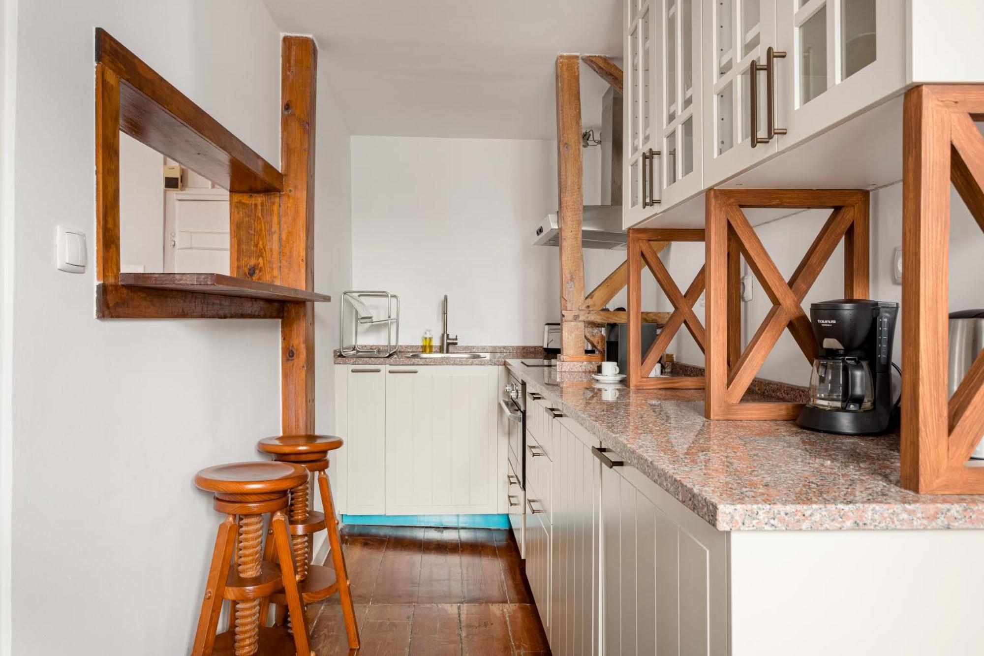 Cozy Nest In Santa Catarina * Lissabon